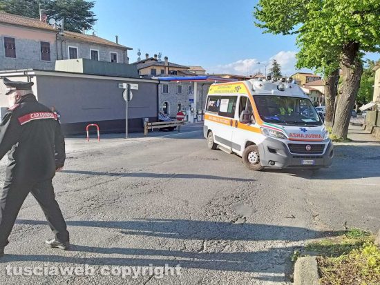 Montefiascone - Bimbo cade mentre salta sul tappeto elastico - L'intervento di carabinieri e 118