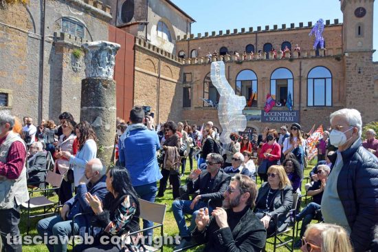 Sutri - La presentazione della mostra Eccentrici e solitari a palazzo Doebbing