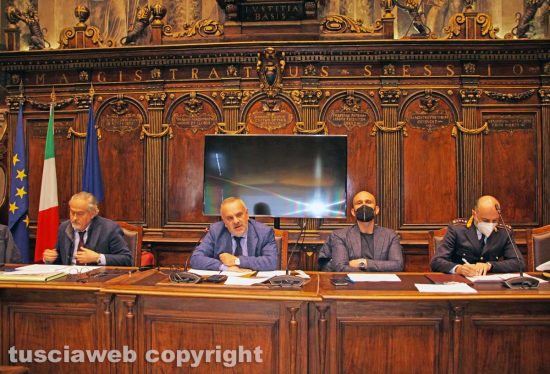 Viterbo Ambiente - Conferenza su appalto ponte