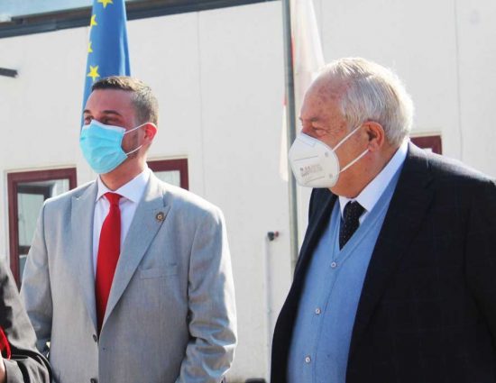 Viterbo - Piero Camilli e il presidente della Cri di Viterbo Marco Sbocchia