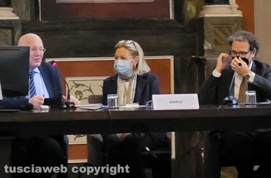 Università - Cerimonia di consegna degli attestati ai "manutentori del verde" del tribunale