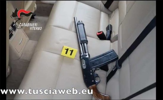 Rapina al portavalori - Le armi usate dai banditi