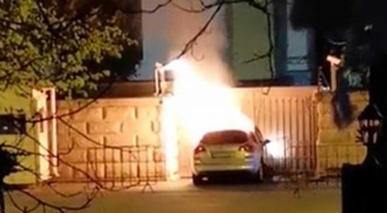 Auto si schianta contro la sede dell’ambasciata russa in Romania