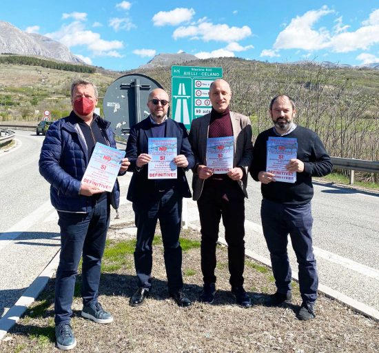 Pescina - Il deputato di FdI Mauro Rotelli all’iniziativa dei cento sindaci di Lazio e Abruzzo contro il caro pedaggi delle autostrade A24 e A 25