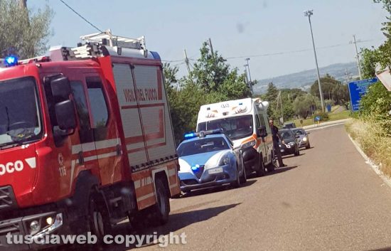 Incendio in strada Pian del Cerro