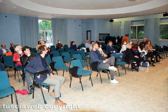 Viterbo - Il convegno del Popolo della famiglia sulla denatalità