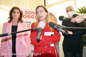 Viterbo - Giorgia Meloni e Laura Allegrini (sulla sinistra)