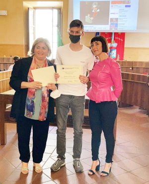 Civita Castellana - I ragazzi dell'istituto Colasanti alla Festa d'Europa in comune