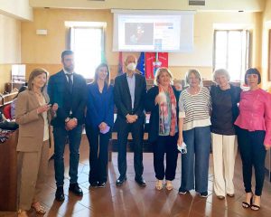 Civita Castellana - I ragazzi dell'istituto Colasanti alla Festa d'Europa in comune