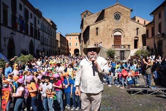 Capranica - Giovani e colori: ritroviamo l’allegria