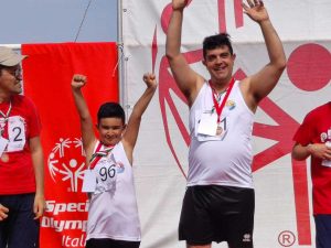 Asd Sorrisi che nuota Eta Beta al meeting di atletica leggera Special olympics