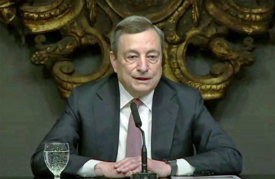 Washington - La conferenza stampa di Mario Draghi all'ambasciata italiana