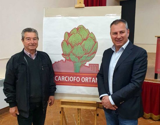 Orte - Il presidente della camera di commercio Merlani presenta il logo del carciofo ortano
