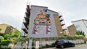 Viterbo - Pilastro - Il murale dedicato a Santa Rosa
