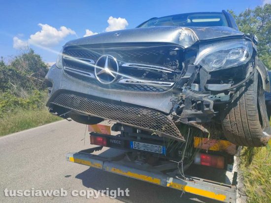 Viterbo - Incidente in strada Pian del Cerro