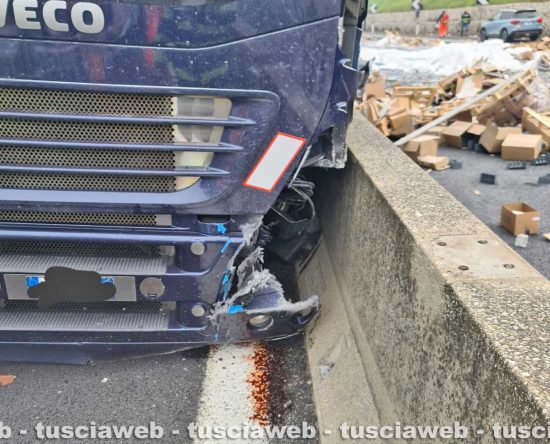 Orte - Auto contro camion