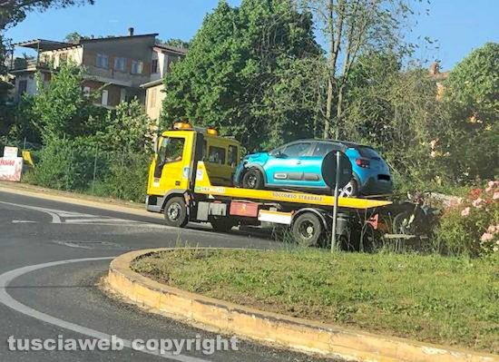 Nepi - Moto contro auto in via Roma