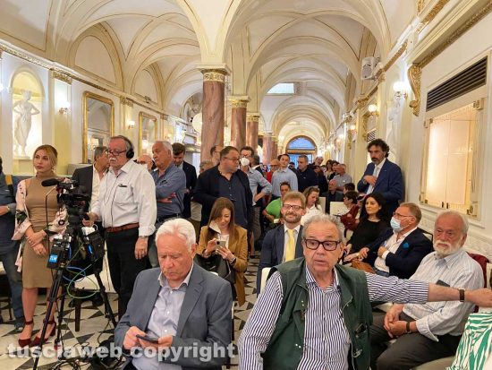 Viterbo - La presentazione della lista Fi-Udc-Fondazione