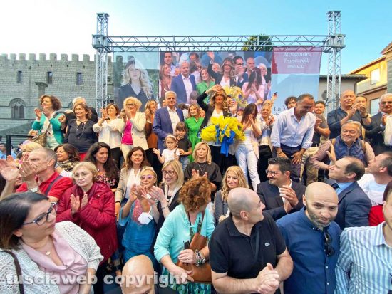 Alessandra Troncarelli presenta le liste a piazza San Lorenzo