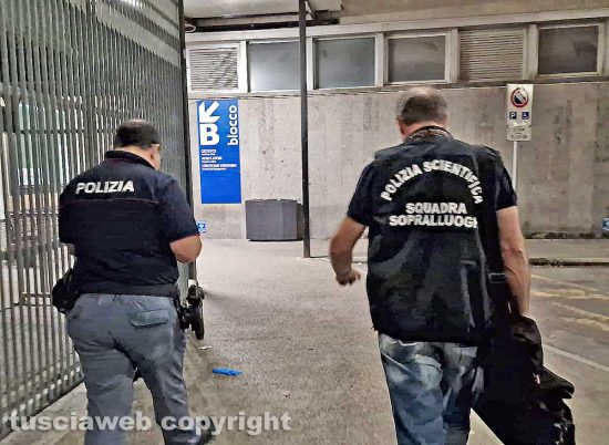 Viterbo - La polizia scientifica all'ospedale di Belcolle