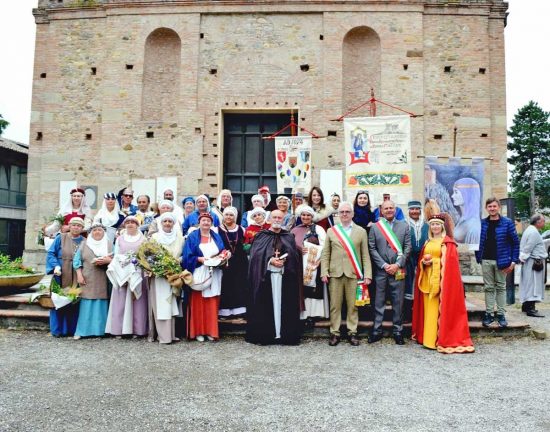 Quattro Castella - Il gruppo rievocatori storici “La Rocca di Matilde” al 56esimo corteo Matildico