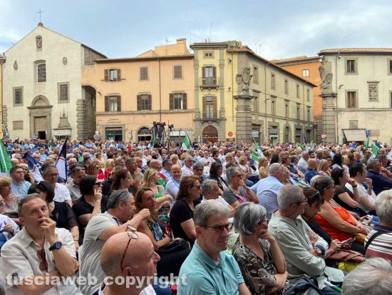 Giorgia Meloni a piazza del Comune