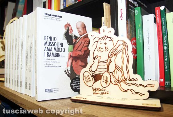 Il libro Benito Mussolini ama molto i bambini
