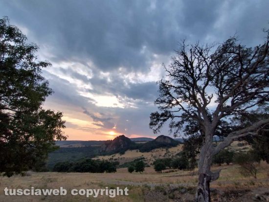 Cerveteri - Tramonto sulle Dolomiti del Lazio