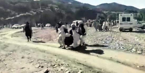 Le operazioni di soccorso per il terremoto in Afghanistan