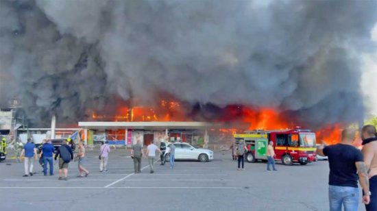 Kremenchuk - Missile russo colpisce un centro commerciale