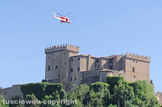 Soriano nel Cimino - Trovato morto al Castello Orsini - I vigili del fuoco