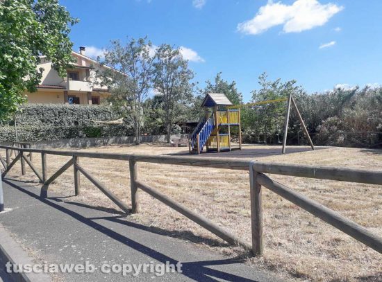 Viterbo - Parco giochi in via Tomassucci