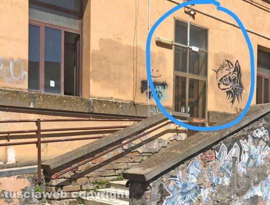 Seggio elettorale Paolo Savi, chiusa la porta d'accesso per i disabili
