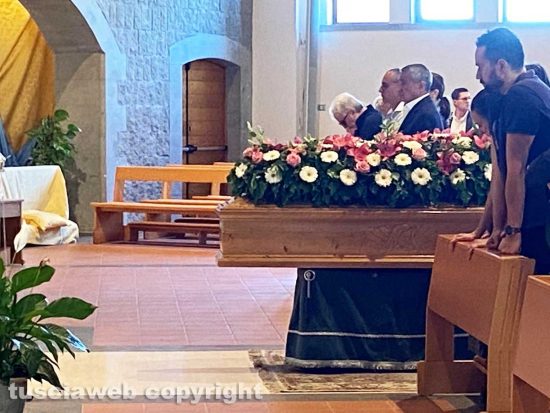 Viterbo - Il funerale di Loretta Zanobbi