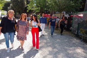 Viterbo - Laura Allegrini in visita all'Esposizione internazionale canina