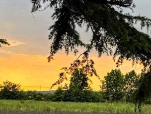 Un paesaggio al tramonto