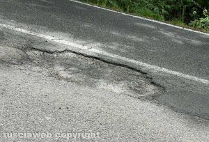 Viterbo - Il tratto di strada San Martino al cimino - Ronciglione