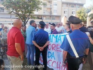 Civitavecchia - Gli ambientalisti contestano Leodori e D'Amato alla Festa dell'Unità