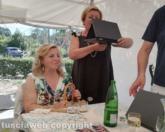 Viterbo - Gli ex alunni del IV C dell’istituto Santa Rosa festeggiano i 40 anni dalla maturità
