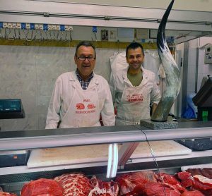 Viterbo - Bibbiano il macellaio di Villanova con il figlio