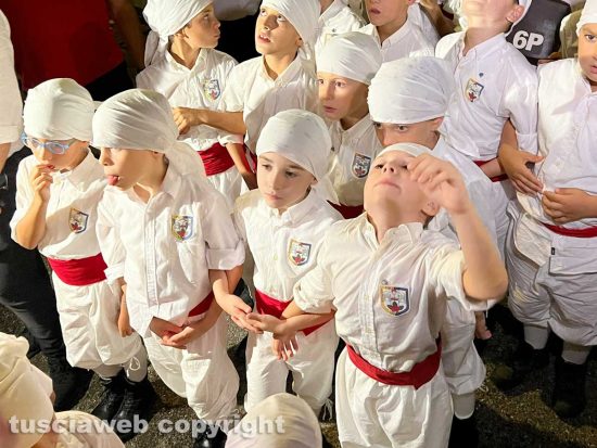 Santa Barbara - La minimacchina Miracolo di fede - I facchini