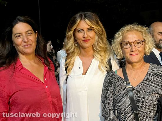 Santa Rosa - La minimacchina del Pilastro - L'assessora regionale Alessandra Troncarelli e la consigliera Lina delle Monache