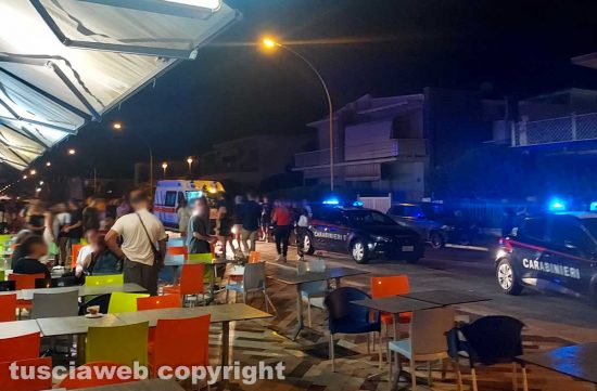 Montalto Marina - I carabinieri davanti allo Slurp