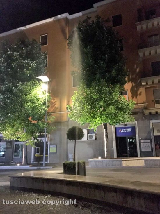 Viterbo - Via Marconi - Uno spreco d'acqua