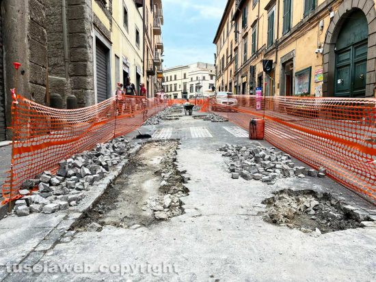 Viterbo - I lavori in via Cavour
