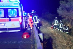 Civitavecchia - Auto si ribalta sull'A12