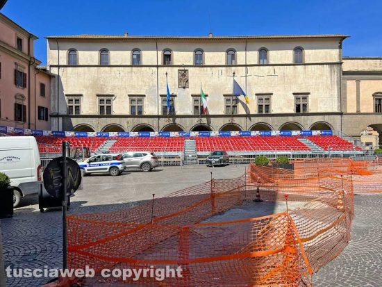 Piazza del Comune - Tribune Santa Rosa