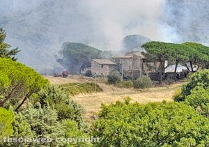 Bagnaia - Incendio in strada Romana