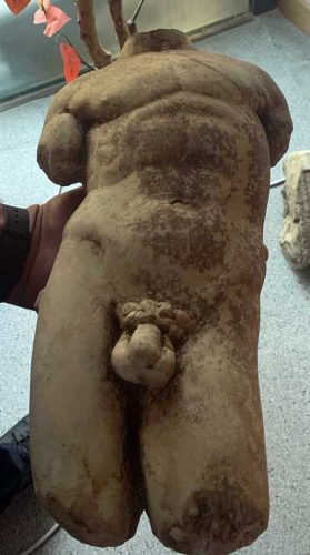 Fabbrica di Roma - La statua recuperata nel sito di Santa Maria di Falleri