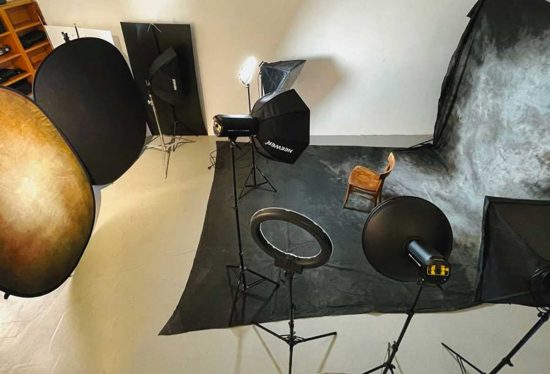 Viterbo - La scuola di fotografia Click Aps - Un angolo dello studio fotografico